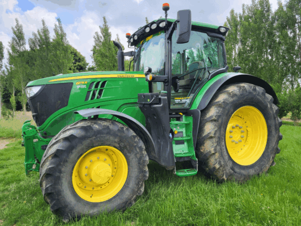 John Deere 6175R