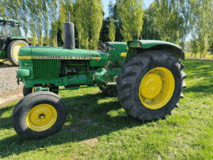 John Deere 1130